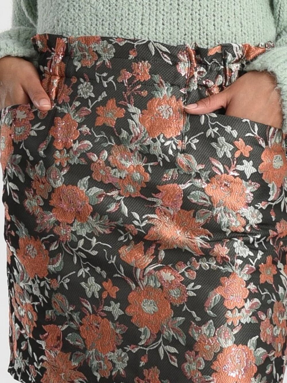 NWT Molly Bracken Floral Jacquard Mini Skirt Bouquet de Fleurs Small